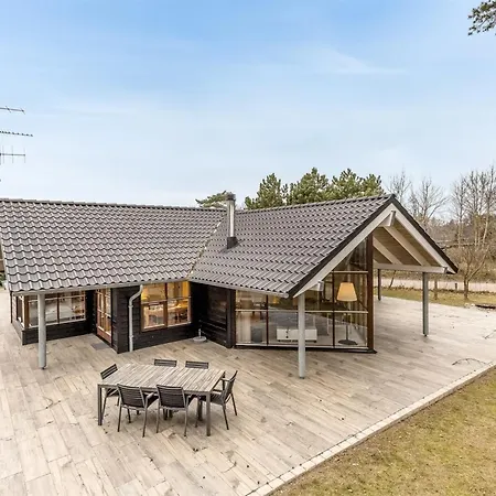 Groa - 50m From The Sea By Interhome